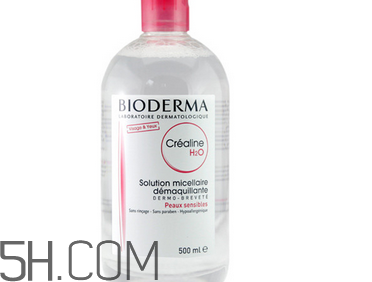 卸妝膏和卸妝油有什么區(qū)別？不同卸妝產品的使用方法