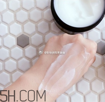 ysl名模肌密卸妝膏好用嗎？卸妝膏適合卸哪個(gè)部位？