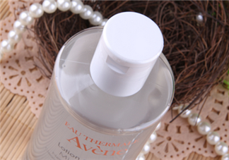 雅漾卸妝水卸得徹底嗎？每天都要用卸妝水嗎？