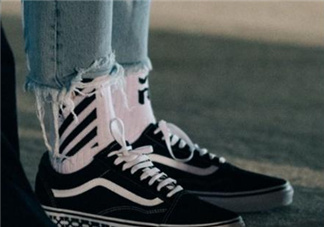 男士九分褲配什么襪子好看？男士九分褲搭配襪子圖片