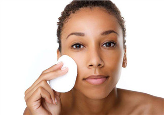 午睡不卸妝對皮膚危害大嗎？凡士林可以卸妝嗎？