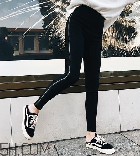 黑色褲子掉色怎么辦？黑色褲子怎么洗不掉色？