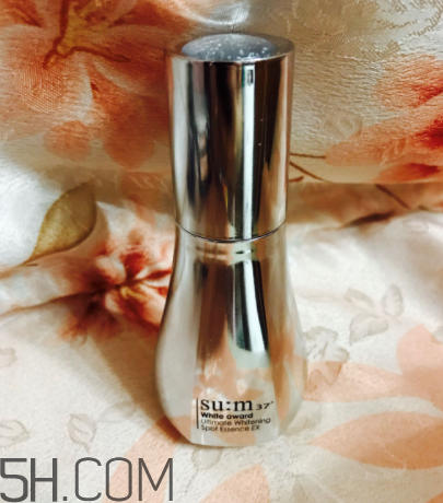 sum37淡斑小手電是什么？用在哪一步？