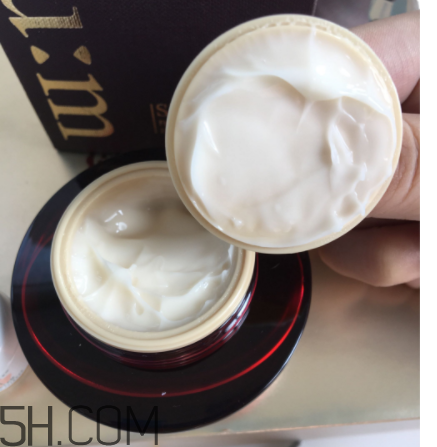 su:m37度蘇秘呼吸眼霜適合什么膚質(zhì)？什么季節(jié)？