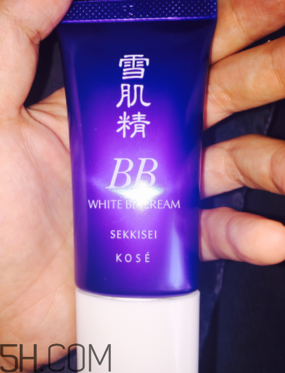 雪肌精美白BB霜含酒精嗎？敏感皮能用嗎？