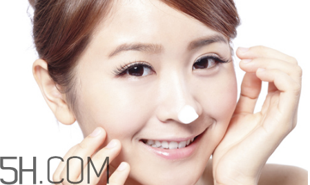 敏感肌膚用什么卸妝產(chǎn)品？臉上有紅血絲用什么卸妝？