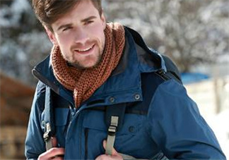 探路者沖鋒衣多少錢？探路者沖鋒衣正品價格