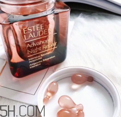 雅頓膠囊和小棕瓶膠囊哪個好？雅頓金膠和小棕瓶對比