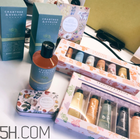 超好用的護(hù)手霜推薦 貝嫂說(shuō)她的包里絕不能沒有這支護(hù)手霜