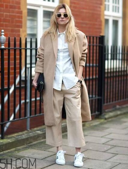 闊腿褲配平底鞋好看嗎？闊腿褲配什么平底鞋？