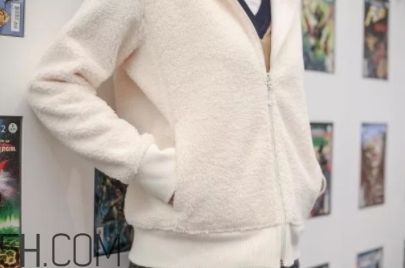 搖粒絨是什么面料？搖粒絨是聚酯纖維嗎？