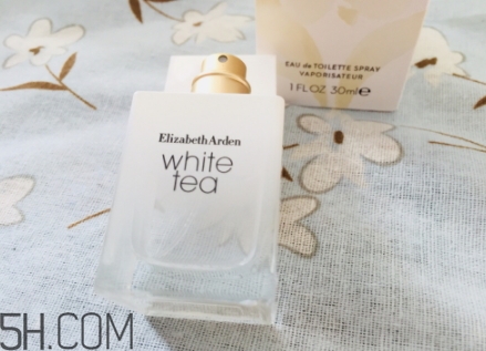 雅頓白茶香水和綠茶香水哪個好聞？