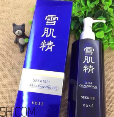 雪肌精卸妝油糊眼睛嗎？雪肌精卸妝油悶痘嗎？