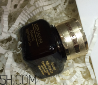 雅詩(shī)蘭黛小棕瓶眼霜每次用多少毫升？每次用量多少？