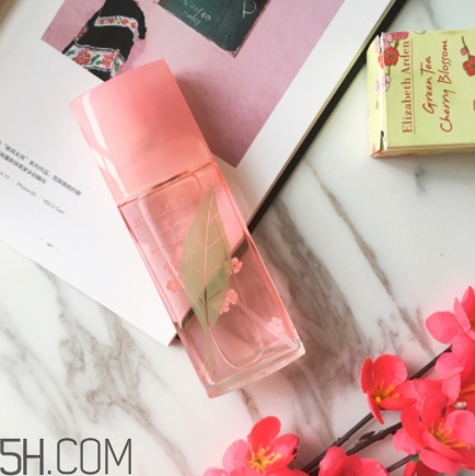 伊麗莎白雅頓綠茶櫻花香水好聞嗎？雅頓櫻花香水多少錢
