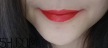 雅詩蘭黛唇膏大表姐色是什么色？適合黃皮嗎？