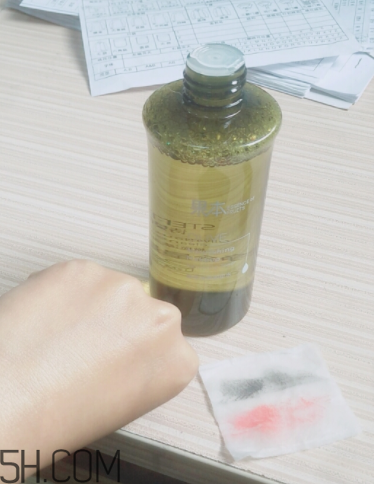 詩婷露雅橄欖卸妝水能卸眼妝嗎？有刺激嗎？