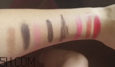 詩婷露雅卸妝水什么成分？敏感肌能用嗎？