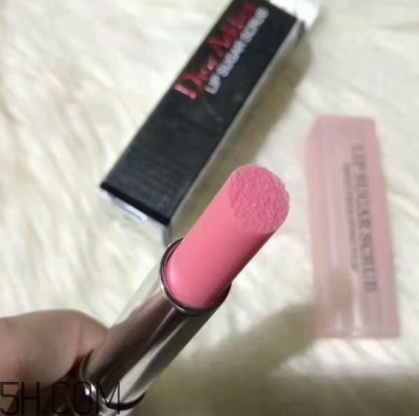 2018年唇部磨砂膏哪個牌子好？2018唇部磨砂膏推薦