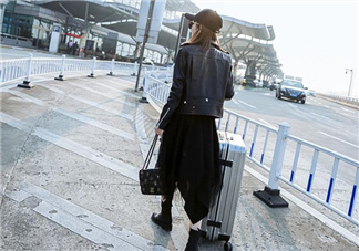 綿羊皮皮衣皺了怎么辦？綿羊皮皮衣可以熨燙嗎？