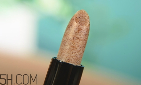 2018年唇部磨砂膏哪個牌子好？2018唇部磨砂膏推薦