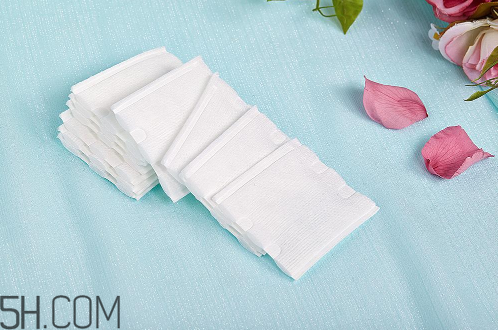 卸妝棉搭配什么敷臉好？卸妝棉敷臉的正確方法