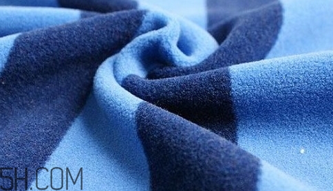 搖粒絨和珊瑚絨哪個好？搖粒絨和抓絨的區(qū)別