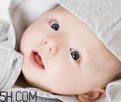 怎么判斷新生兒黃疸狀況？怎么才能讓寶寶喜歡喝水？