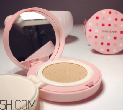 悅詩風(fēng)吟氣墊粉凝霜怎么樣？悅詩風(fēng)吟氣墊粉凝霜測(cè)評(píng)