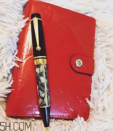 萬寶龍是哪個(gè)國家的品牌？萬寶龍是奢侈品嗎？