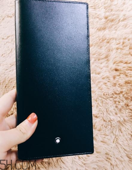 萬寶龍錢包編號在哪里？萬寶龍錢包真假查詢