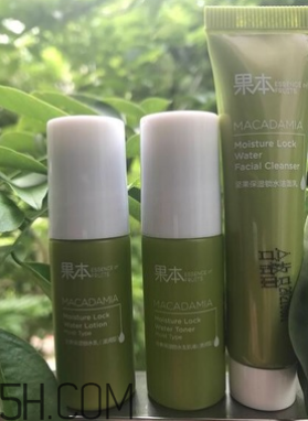 詩婷露雅堅(jiān)果補(bǔ)水三件套油不油？秋冬適合用嗎？