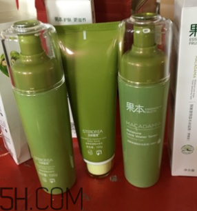 詩婷露雅堅(jiān)果補(bǔ)水三件套油不油？秋冬適合用嗎？