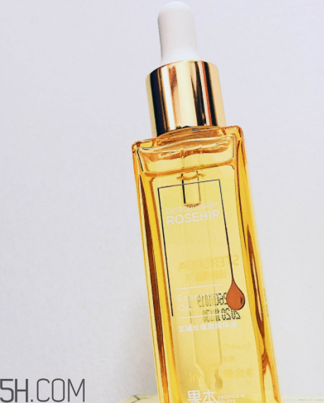 詩婷露雅至瑧精華油什么功效？適合油皮嗎？