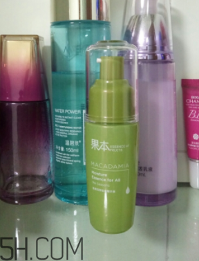 詩婷露雅保濕補水精華液使用心得_產品評測