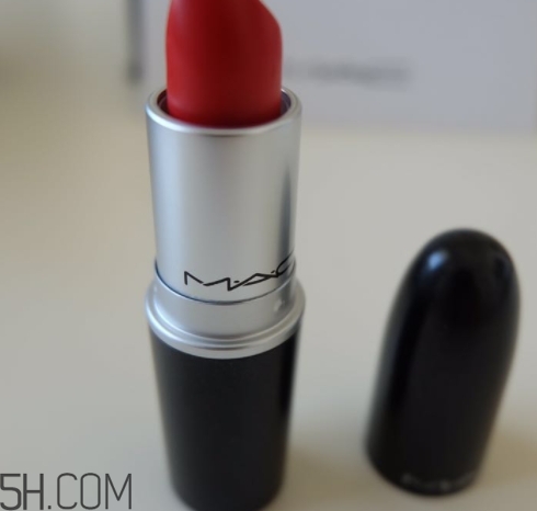 mac和tf口紅哪個好？mac魅可和tomford口紅對比