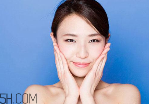 30歲用的護(hù)膚品怎樣選擇？30歲的女人用什么牌子護(hù)膚品好？