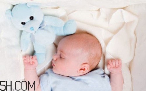 寶寶囟門異常主要有哪些表現(xiàn)？寶寶囟門小怎么辦？