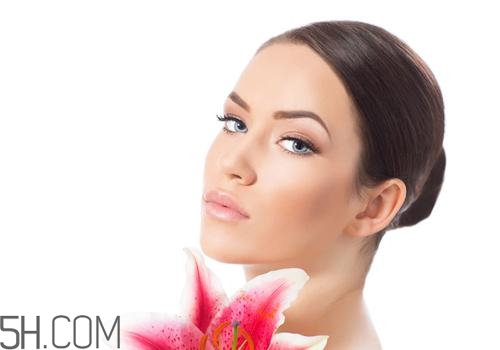 月經(jīng)初潮可以跑步嗎？月經(jīng)初潮的注意事項有哪些？