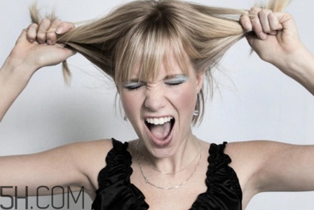 情緒不穩(wěn)會影響月經(jīng)嗎？影響月經(jīng)的因素有哪些？