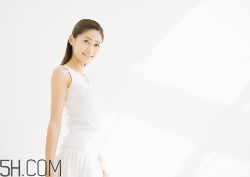 情緒不穩(wěn)會影響月經(jīng)嗎？影響月經(jīng)的因素有哪些？