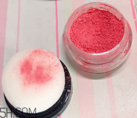 ilisya柔色腮紅好用嗎？ilisya柔色腮紅使用心得