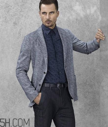 阿瑪尼西裝怎么樣？阿瑪尼定制西服好嗎？