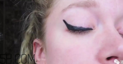 嬌蘭滾輪眼線筆怎么用？嬌蘭滾輪眼線筆怎么樣