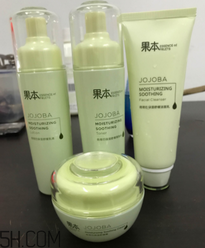 詩(shī)婷露雅荷荷巴系列有刺激嗎？適合敏感肌嗎？