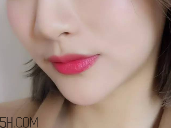 絲芙蘭柔光氣墊腮紅怎么樣？絲芙蘭奇幻薄紗氣墊唇彩試色