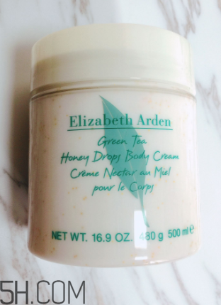 雅頓綠茶蜜滴舒體霜油不油？粘被子嗎？