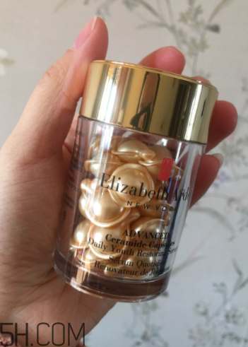 伊麗莎白雅頓精華膠囊適合什么季節(jié)用？