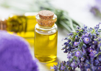 薰衣草精油泡腳的好處？薰衣草精油泡腳的方法？