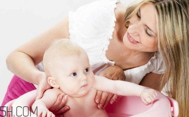 寶寶的貼身衣服要怎樣挑選？怎樣清洗寶寶的貼身衣服？